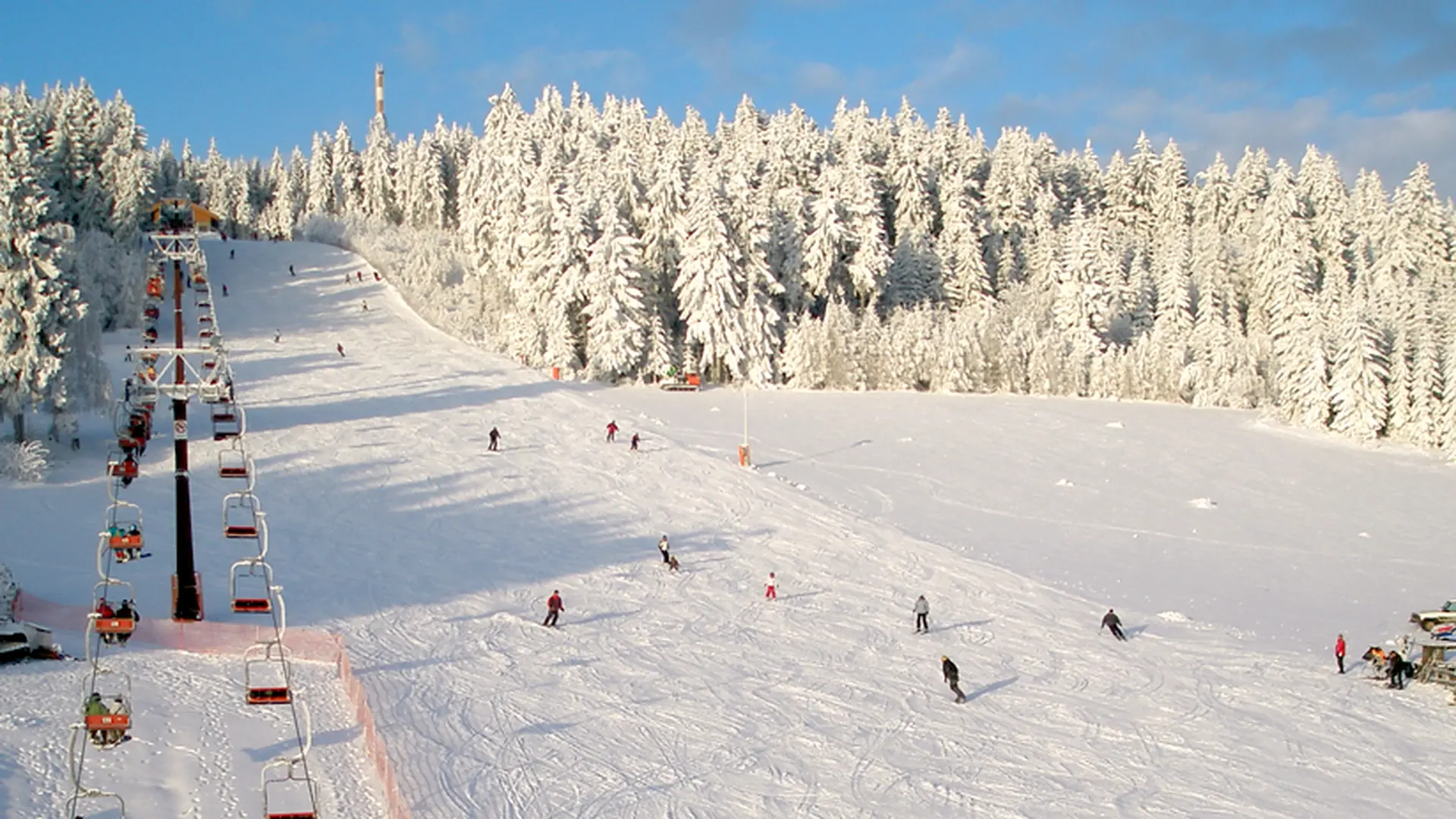 Lyžování a zimní radovánky v okolí Tří Studní